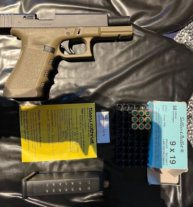Firearm seized during raid, Hauptzollamt Frankfurt am Main